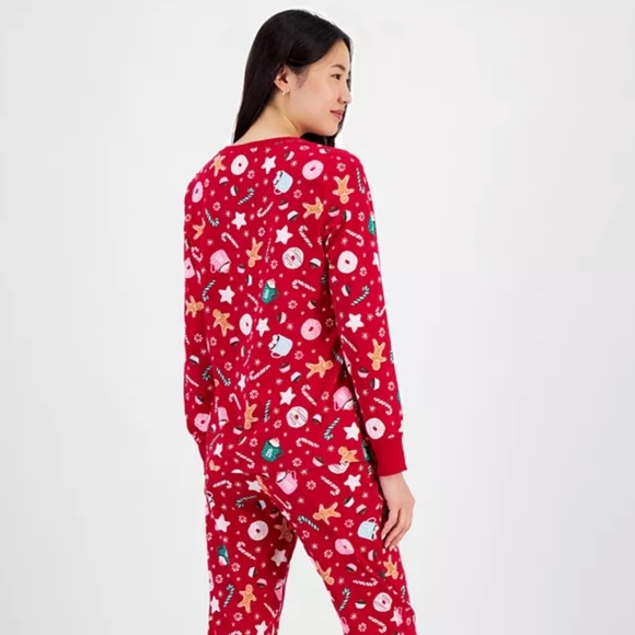 NWT Family Pajamas Women’s Sweets Printed Pajamas TOP Red - Picture 3 of 4